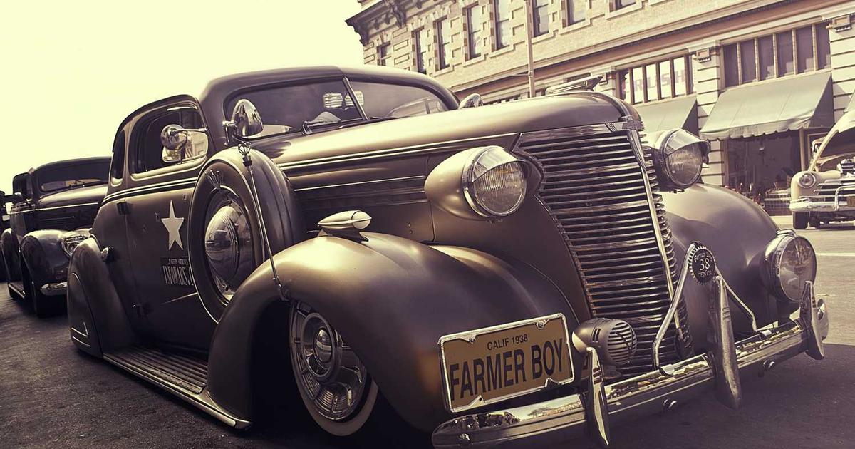 Navigating the Sandwich Generation: Caring for Aging Parents While Raising Children